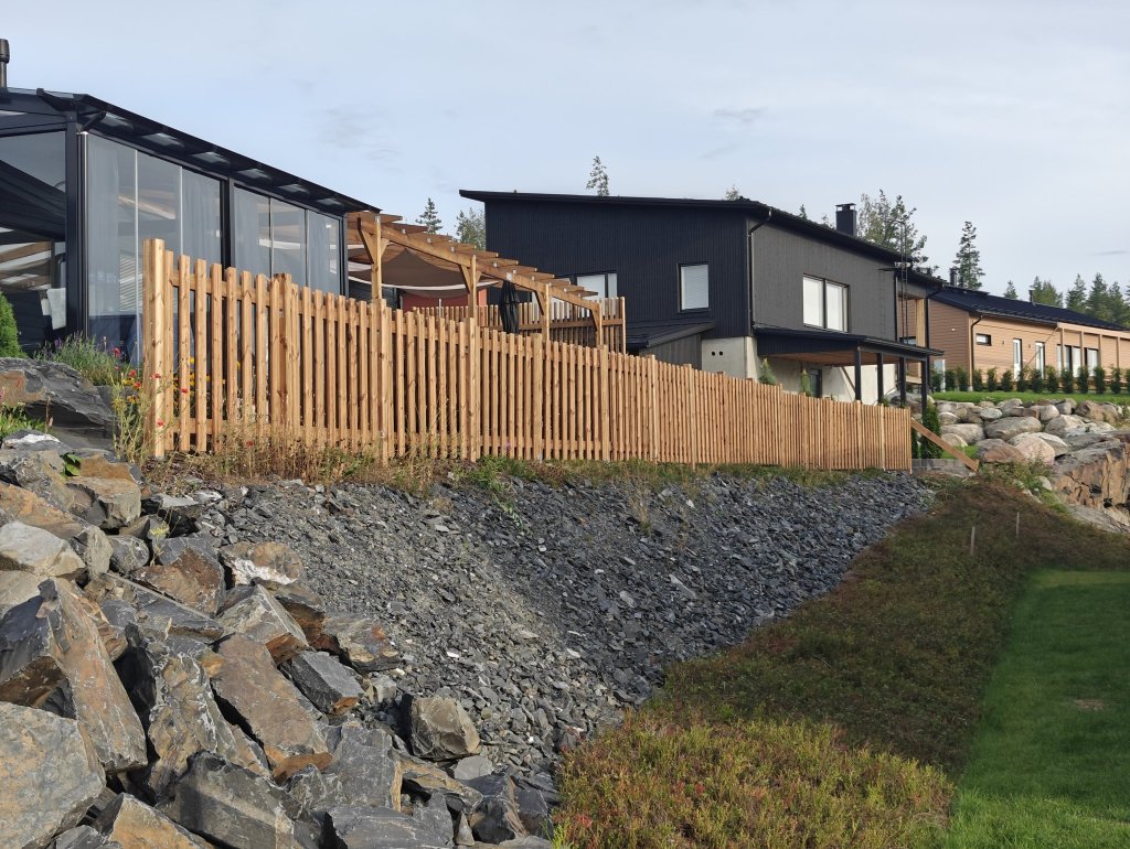 Takapihan aitaa