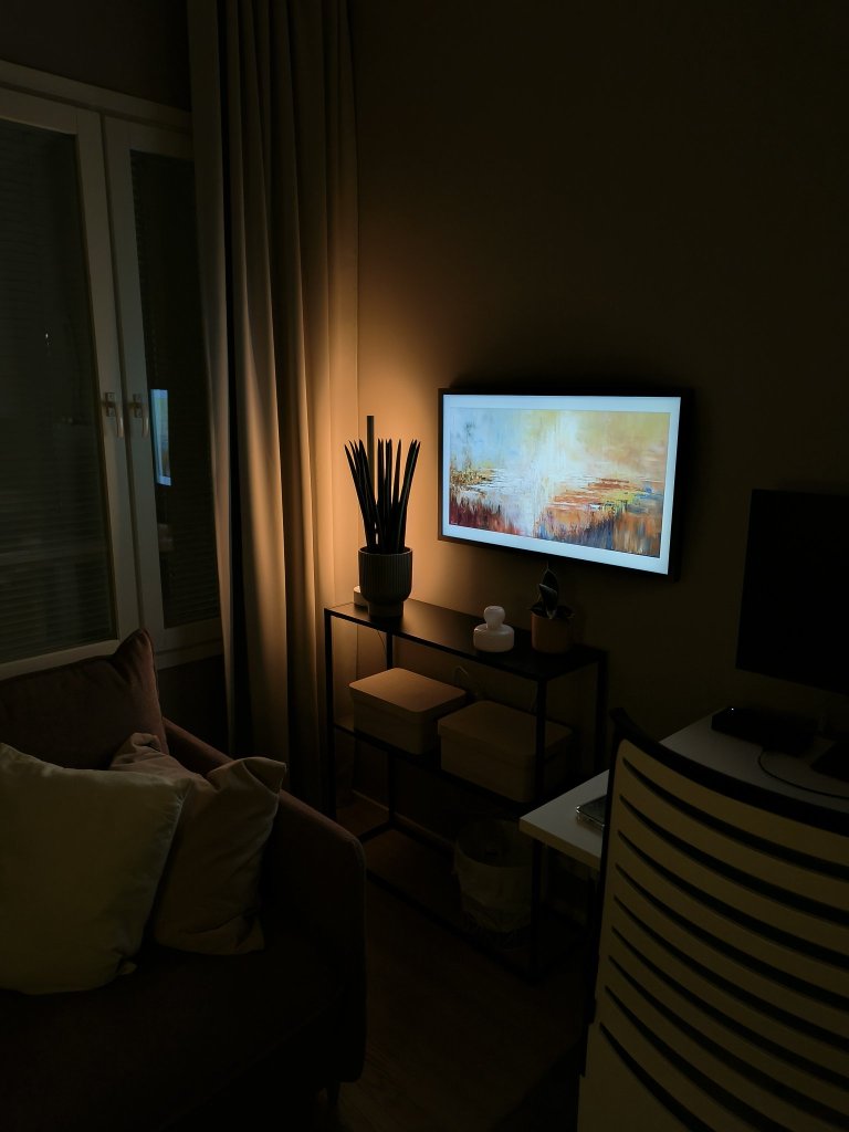 Emman työhuoneen TV